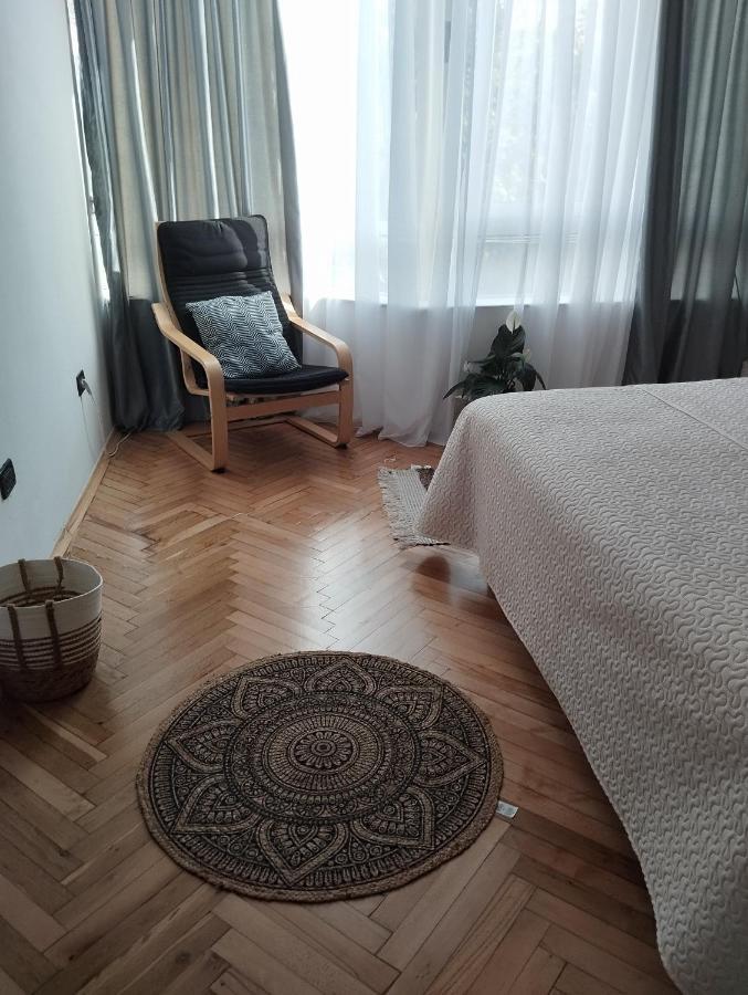 Bea City Center Apartment Тирана Экстерьер фото